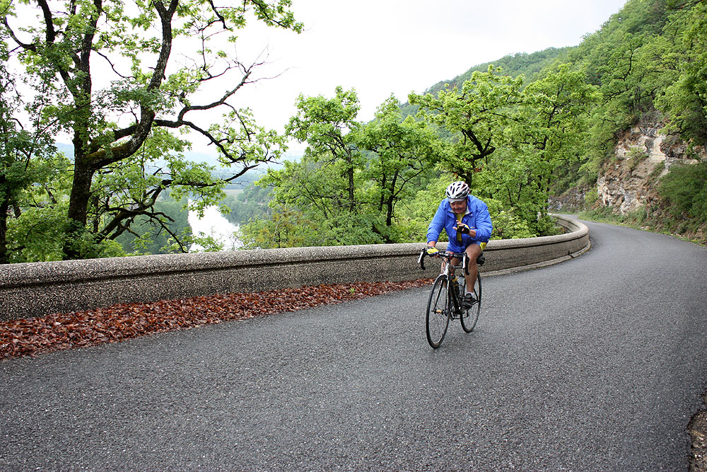 jcb_2010_07w_montée du col de Crayssac © Joseph Guégan.jpg